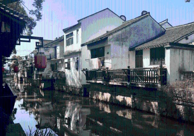 逃离广阔的山川